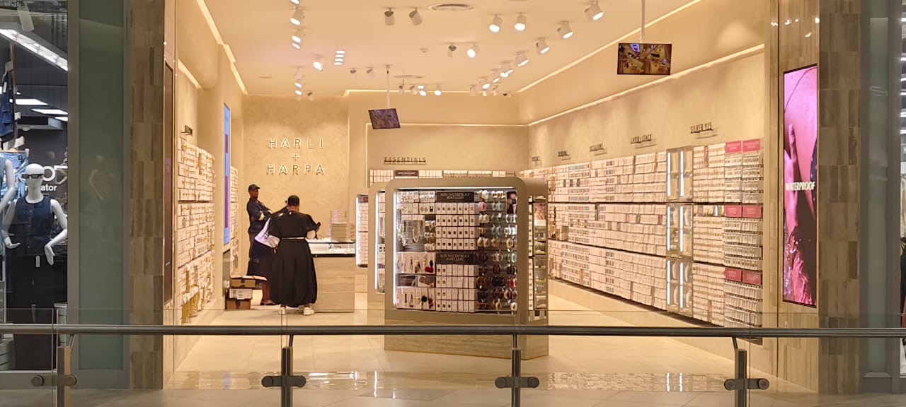 b3cdd87e-33f1-4479-8526-dc73d1f3cb18